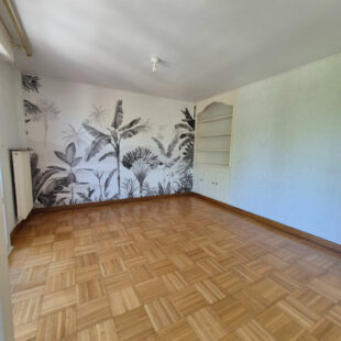 Appartement Lens 4 pièce(s) 89.54 m2 , cave , garage.