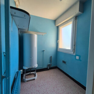 Appartement Lens 4 pièce(s) 89.54 m2 , cave , garage.