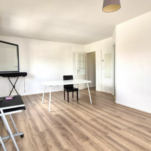 Studio 39m² Roncq Blanc Four