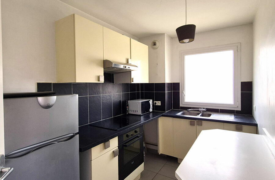 Studio 39m² Roncq Blanc Four
