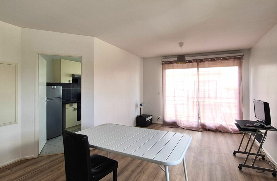 Studio 39m² Roncq Blanc Four