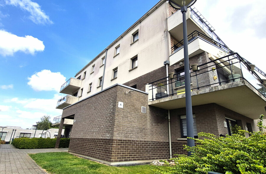 Studio 39m² Roncq Blanc Four