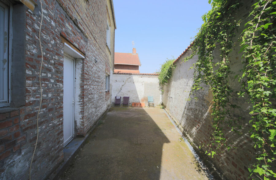 Maison de 4 chambres cour garage