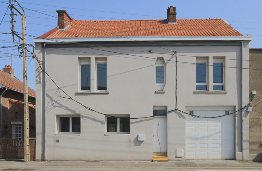 Maison de 4 chambres cour garage