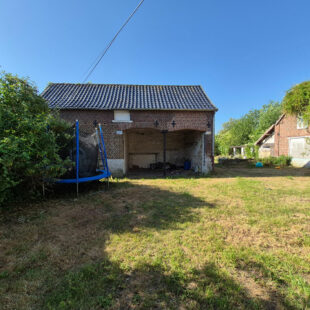 Maison de maître à Rumegies, garages, grand jardin