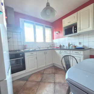 Maison  3 chambres avec sous sol complet