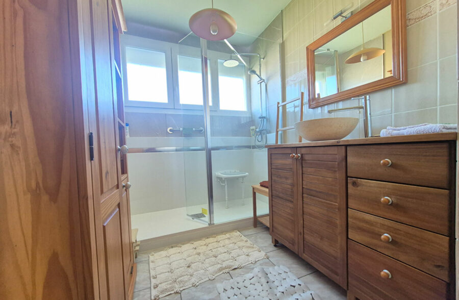 Maison  3 chambres avec sous sol complet