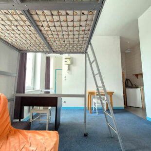 LILLE HYPERCENTRE – RUE NATIONALE : STUDIO MEUBLÉ DE 21,20M² DANS UNE PETITE COPROPRIETE