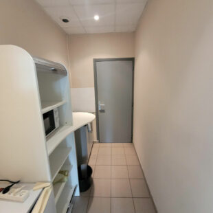 Local commercial Douai 1 pièce(s) 045 m2
