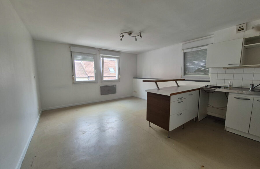 Appartement Lens 1 pièce(s) 24.43 m2+ parking.