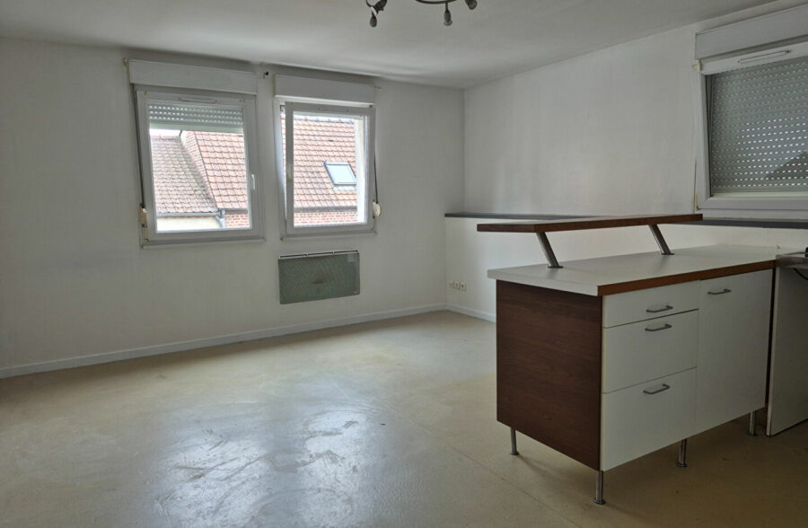 Appartement Lens 1 pièce(s) 24.43 m2+ parking.