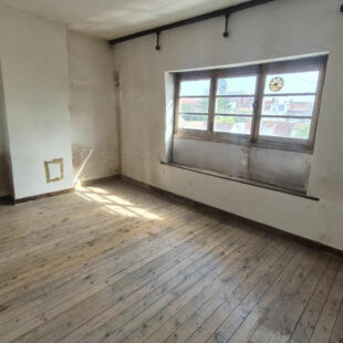 Croix, maison semi individuelle, 3 chambres + bureau, jardin
