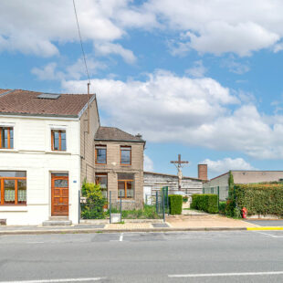 MAISON SEMI INDIVIDUELLE DE 152 M²