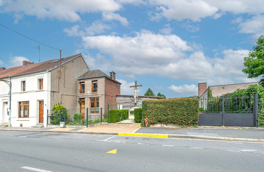 MAISON SEMI INDIVIDUELLE DE 152 M²