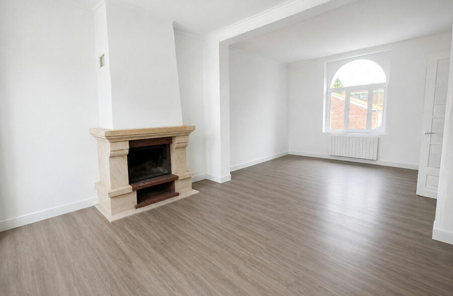Maison semi plain pied + Double garage