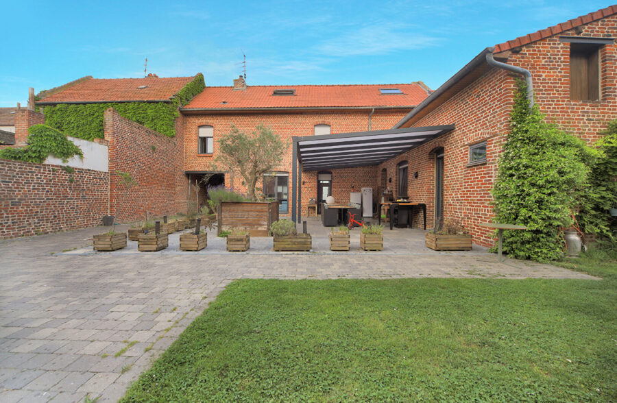 Ensemble immobilier sur Festubert