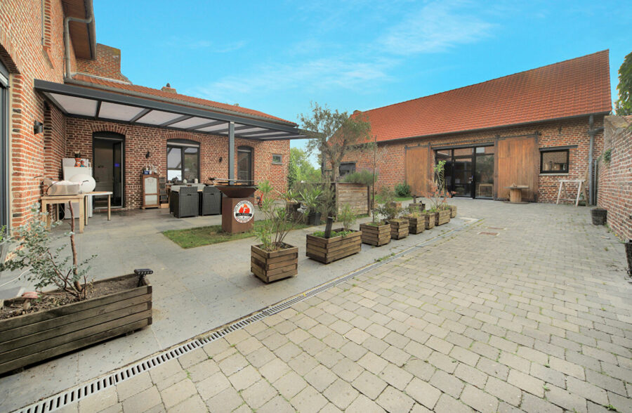 Ensemble immobilier sur Festubert
