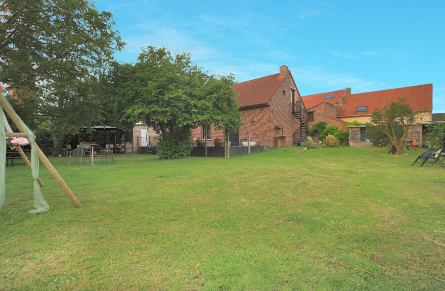 Ensemble immobilier sur Festubert