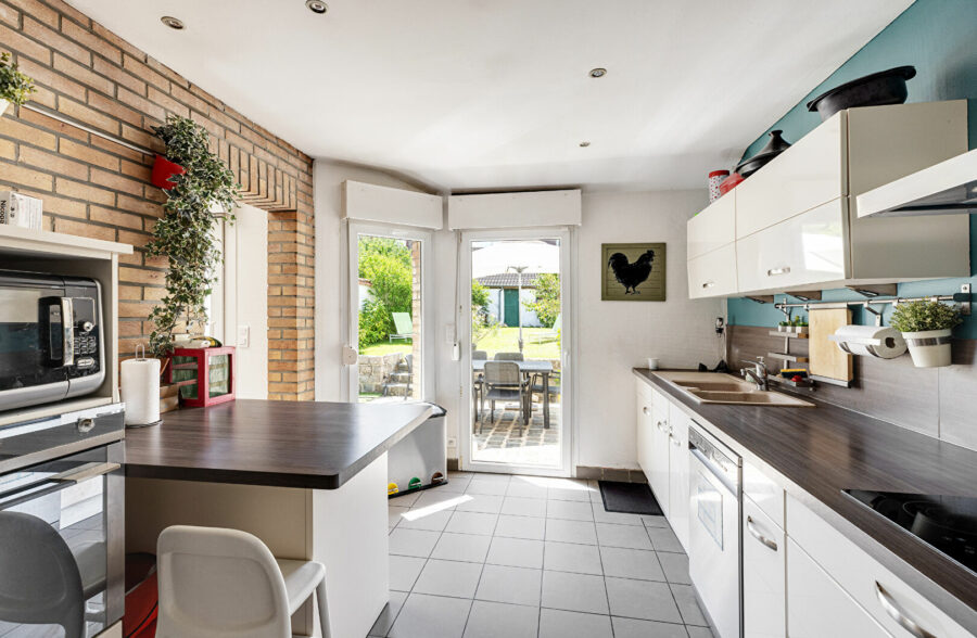 Croix, maison bourgeoise 230 m², 6 chambres, jardin, garage