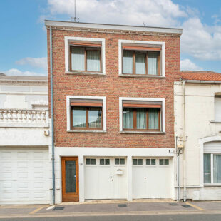 MAISON 3 CHAMBRES ET DOUBLE GARAGE &nbsp;Sous compromis&nbsp;