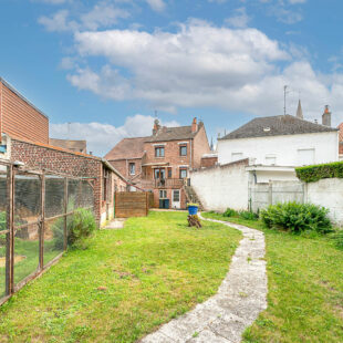 MAISON 3 CHAMBRES ET DOUBLE GARAGE &nbsp;Sous compromis&nbsp;