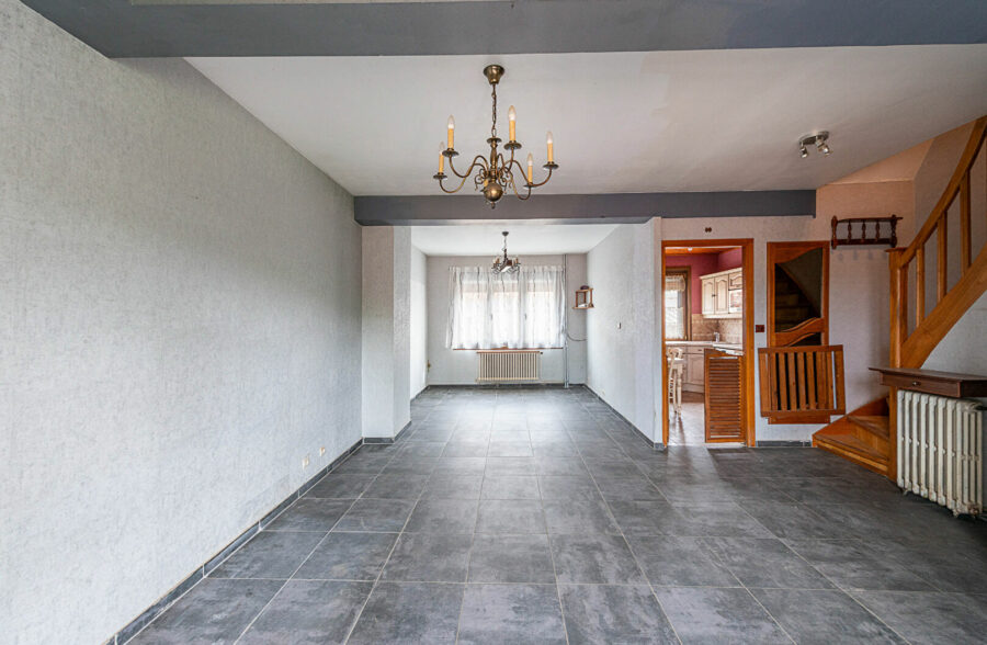 MAISON 3 CHAMBRES ET DOUBLE GARAGE &nbsp;Sous compromis&nbsp;