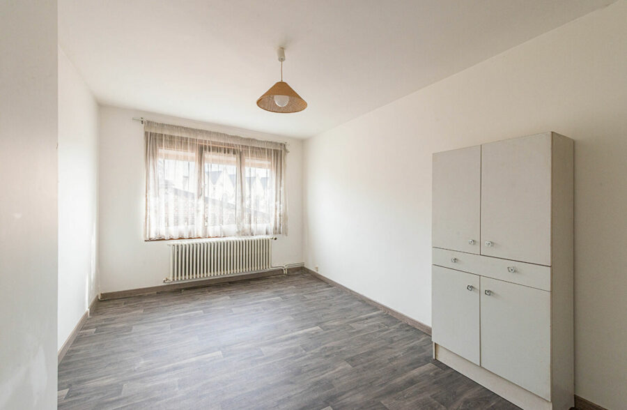 MAISON 3 CHAMBRES ET DOUBLE GARAGE &nbsp;Sous compromis&nbsp;