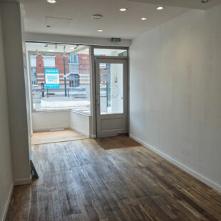 Local commercial Lens 65 m2