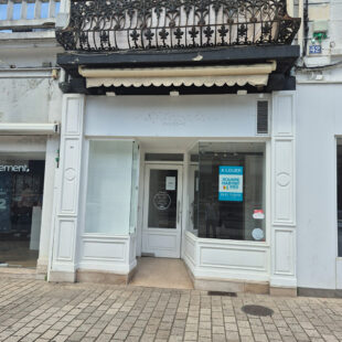 Local commercial Lens 65 m2