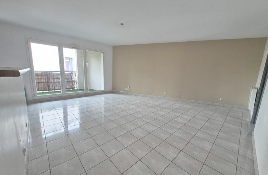 LOOS – CENTRE VILLE – APPARTEMENT – 2 CHAMBRES – 2 BALCONS  GARAGE