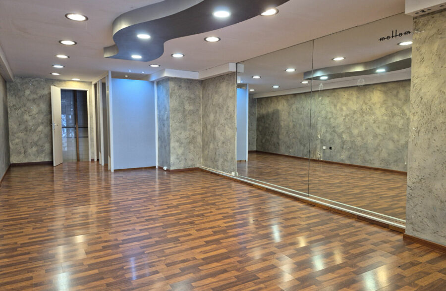 Local commercial Lens  quartier gare 70 m2