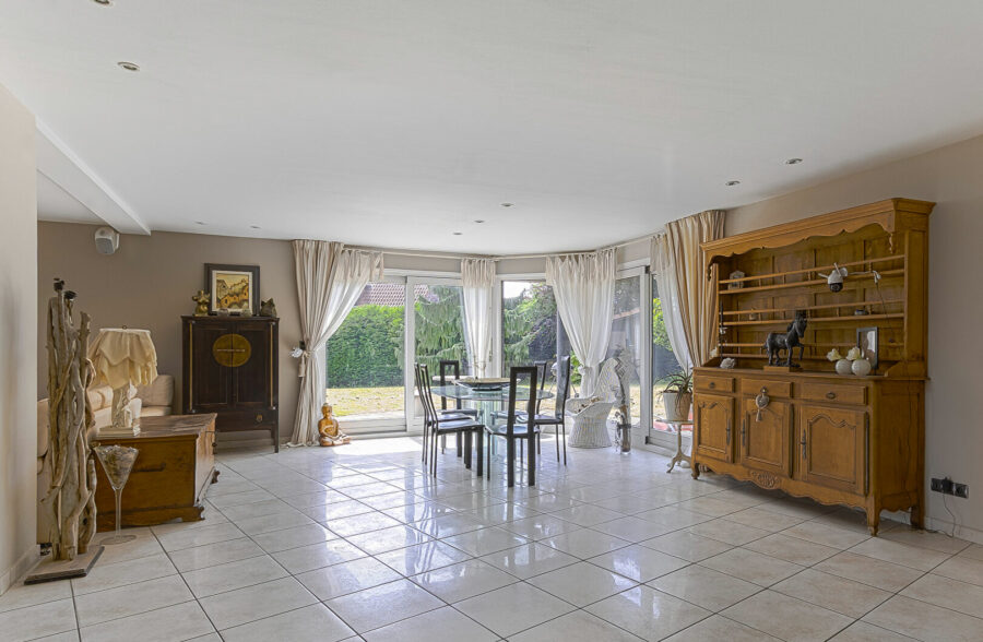 Maison  individuelle  sur  Neuville-en-ferrain proximité immédiate du mont d’ halluin