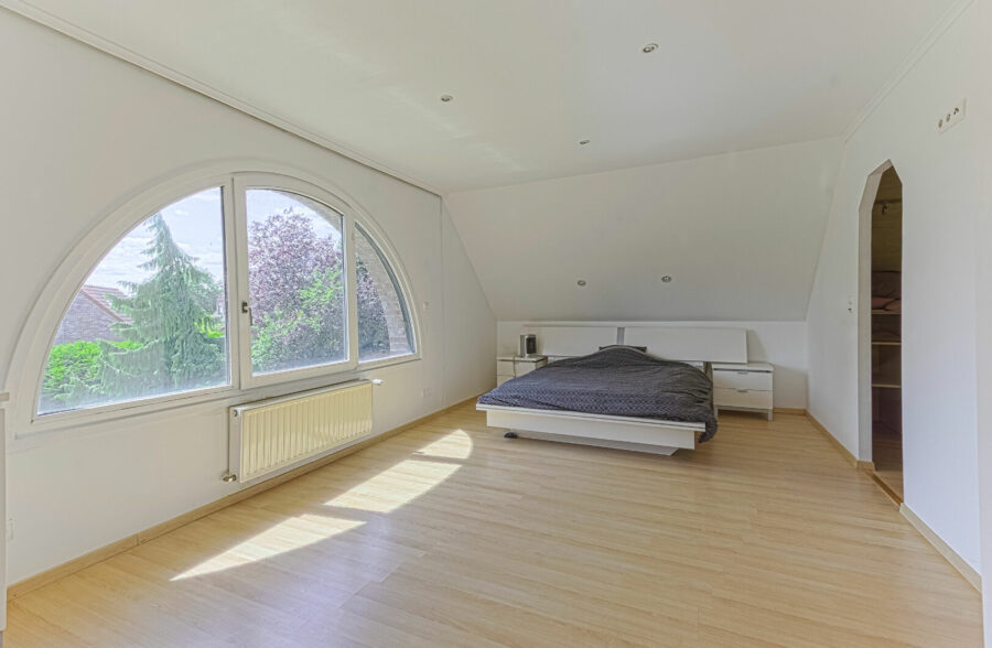 Maison  individuelle  sur  Neuville-en-ferrain proximité immédiate du mont d’ halluin
