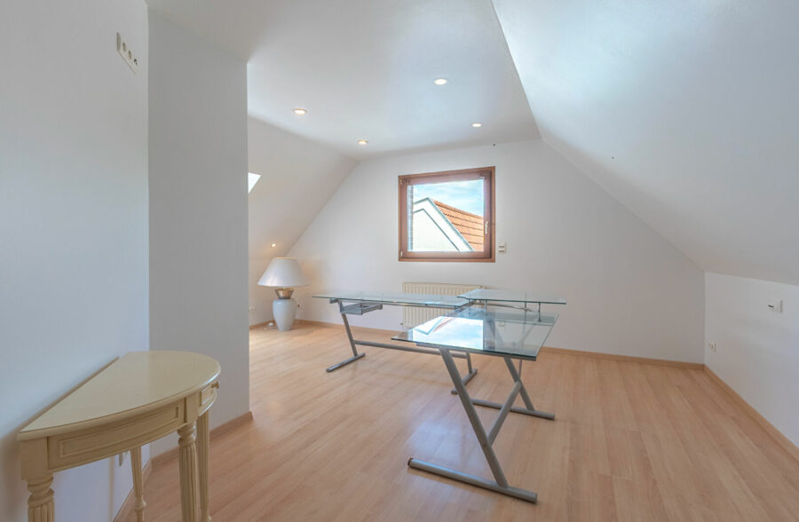 Maison  individuelle  sur  Neuville-en-ferrain proximité immédiate du mont d’ halluin