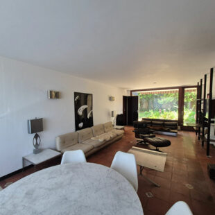 Maison d’architecte avec cabinet indépendant et piscine