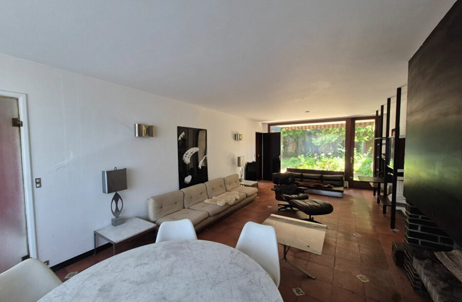 Maison d’architecte avec cabinet indépendant et piscine