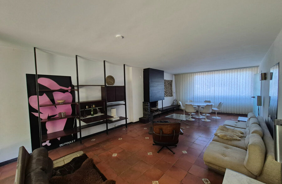Maison d’architecte avec cabinet indépendant et piscine