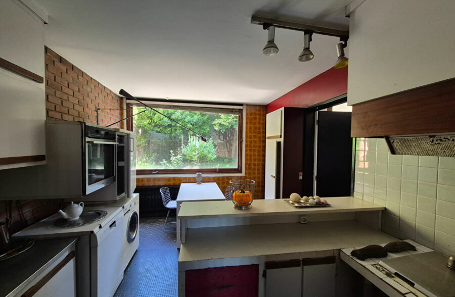 Maison d’architecte avec cabinet indépendant et piscine
