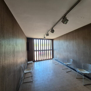 Maison d’architecte avec cabinet indépendant et piscine