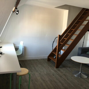 Vieux Lille – Studio meublé rénové 27 m² emplacement premium