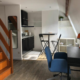 Vieux Lille – Studio meublé rénové 28m² emplacement premium