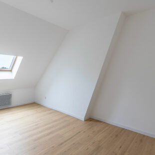 Maison de ville entierement rénovée avec 3 chambres et jardin