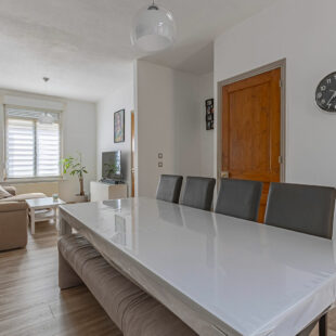 Maison 3 chambres ,garage et petit extérieur