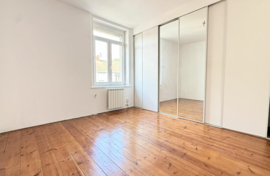 Maison 3 chambres avec extérieure et dépendance