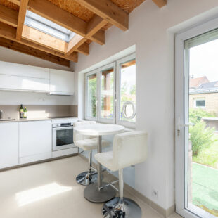 Maison familiale 115 m² avec jardin, garage et dépendance