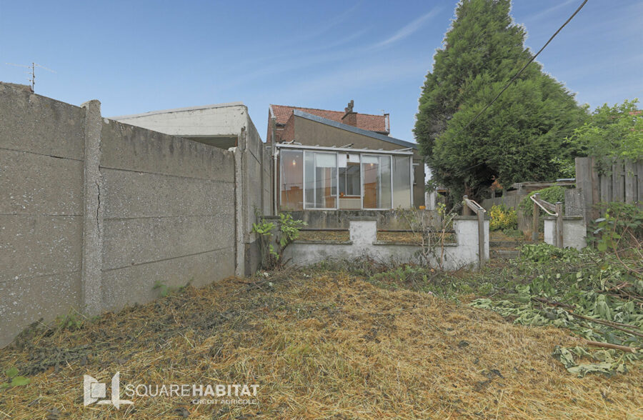 Maison Loison-Sous-Lens 185 m², jardin , 3 garages.