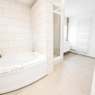 Maison individuelle semi plain pied