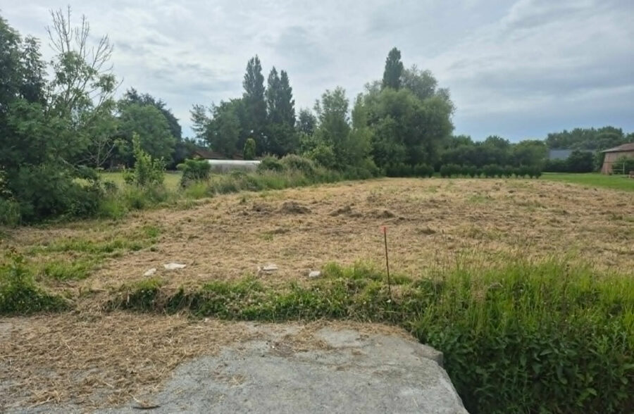Terrain constructible de 1 069 m² à Molinghem (Isbergues