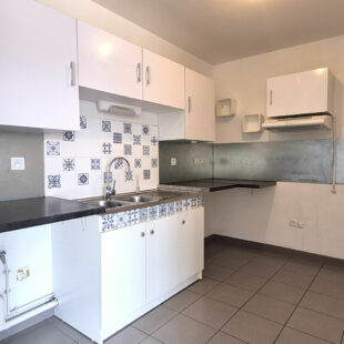 APPARTEMENT TYPE 3 RECENT A PROXIMITE DU TRAMWAY