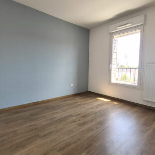 APPARTEMENT TYPE 3 RECENT A PROXIMITE DU TRAMWAY
